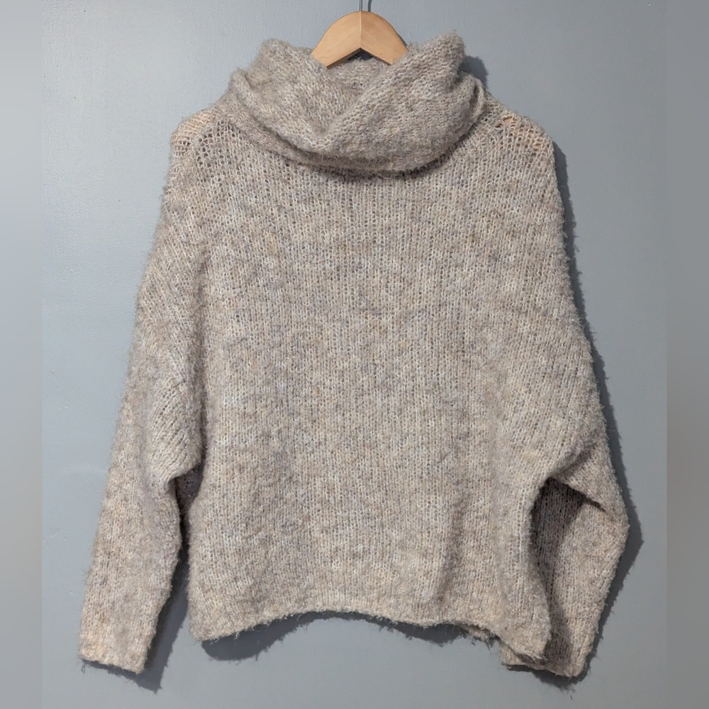 Dreamers By Debut Womens M/L‎ Cream Turtleneck Long Sleeve Pullover Sweater
